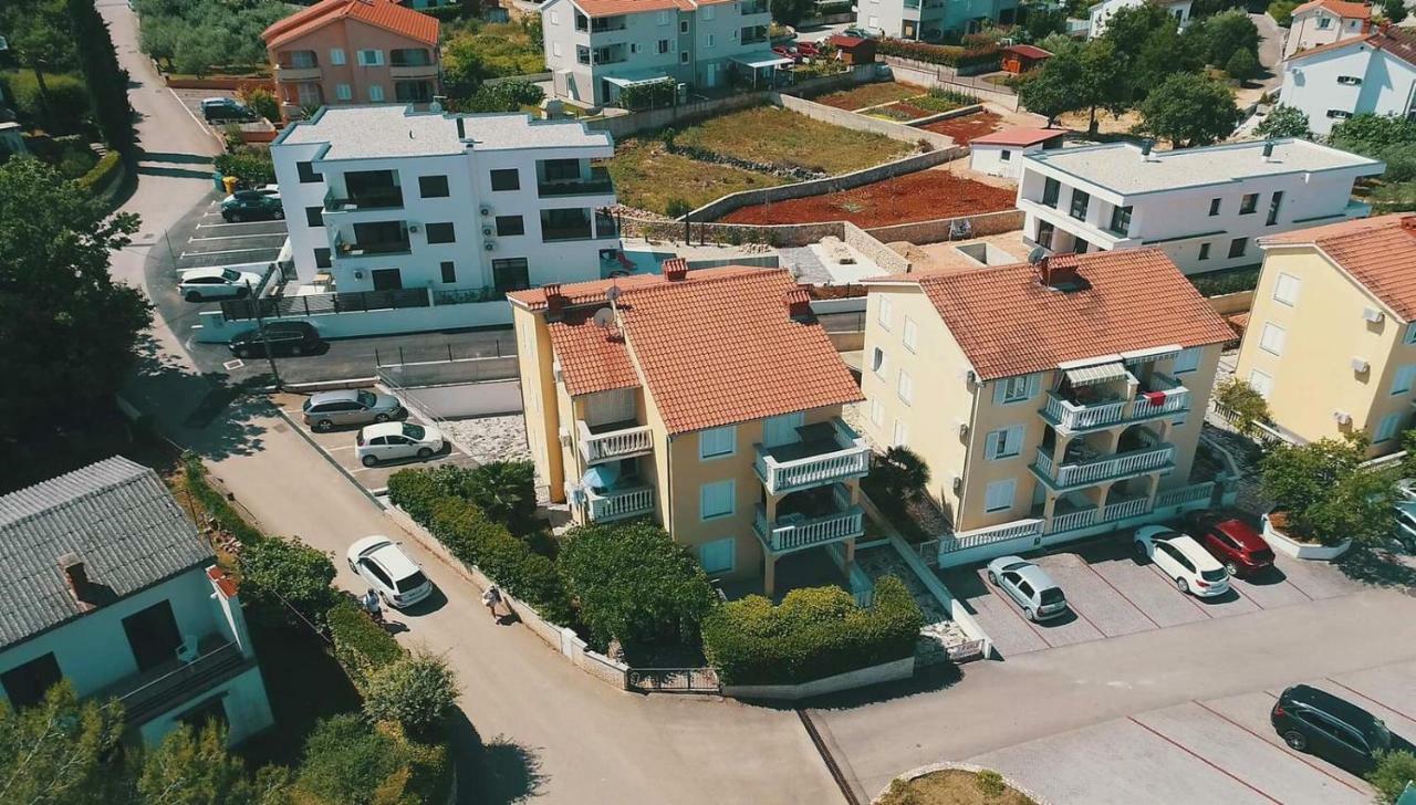 Apartment La God Malinska Eksteriør billede